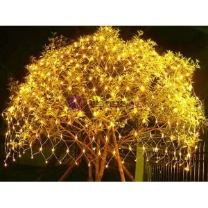 Светеща мрежеста завеса 100 LED коледни лампички